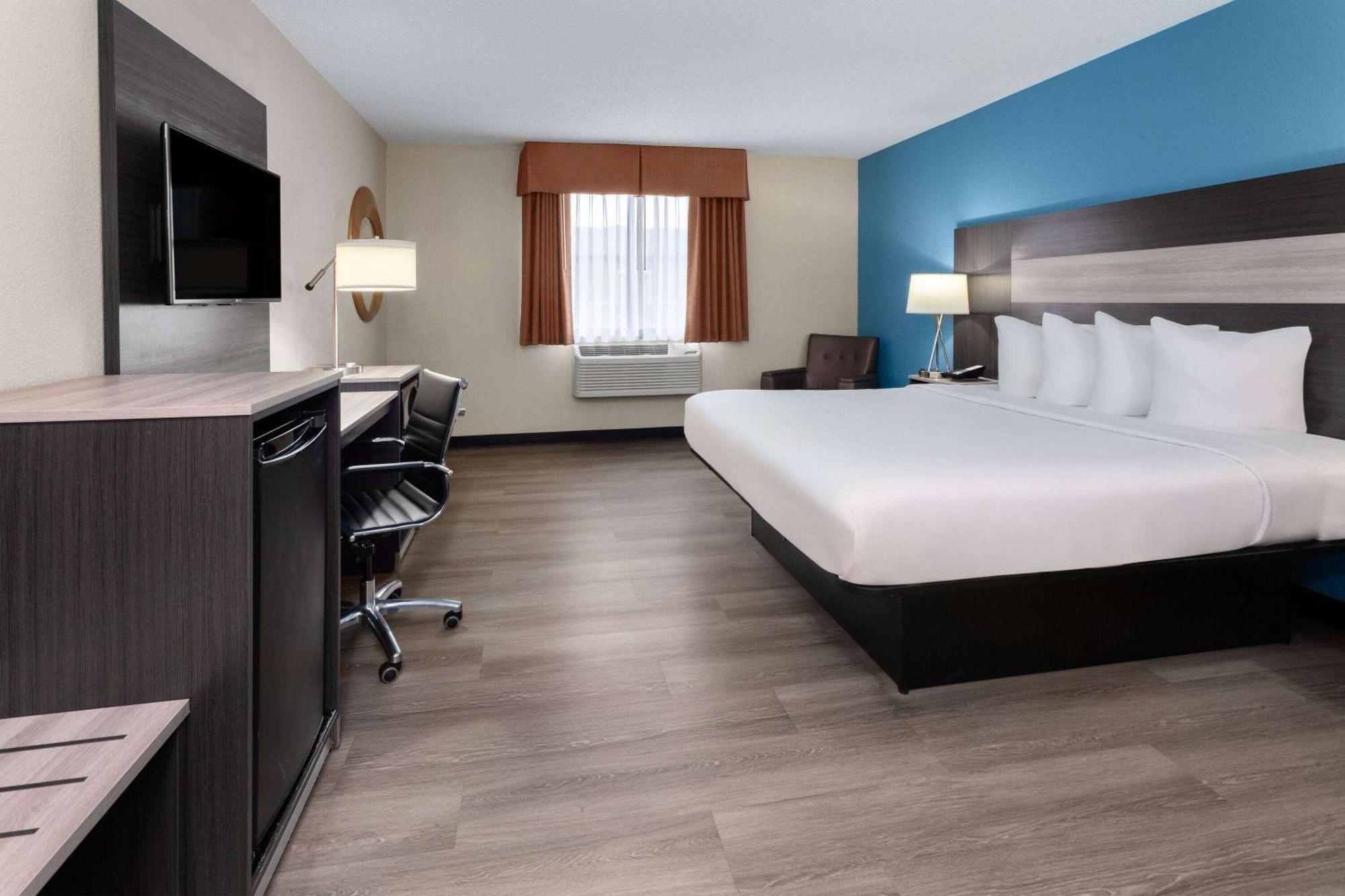 Baymont By Wyndham Copley Akron Bagian luar foto