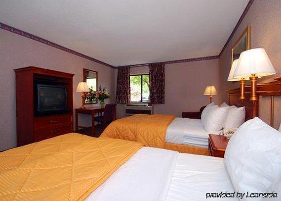 Baymont By Wyndham Copley Akron Ruang foto